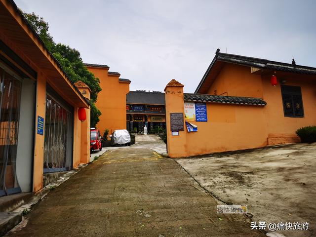行走自贡：探访富顺东山寺