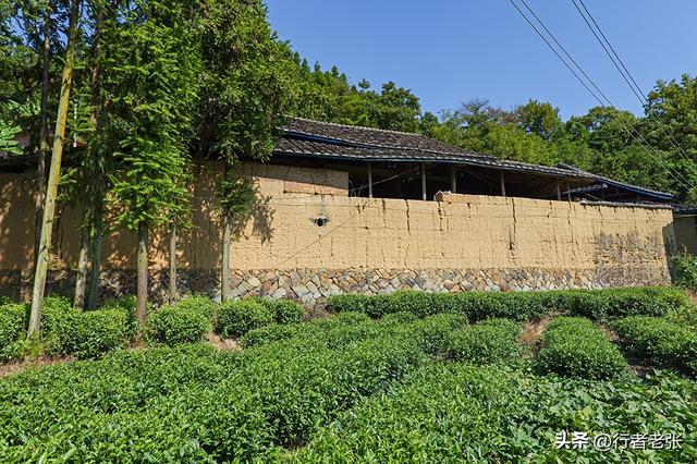 走遍福建古村落，白云山下龙溪畔，一座“城堡式”百年古民居