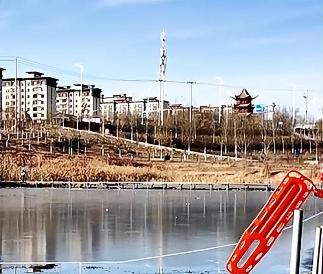 远离造神陷阱，官媒揭开冰窟救人后李佳婷现状，令人担心的事发生