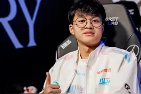 豹女Q的命中率低不代表菜，但他每局Q河蟹都能空两次图片