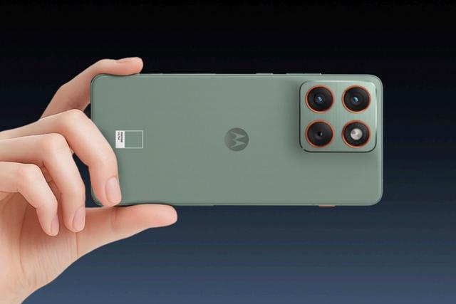 首个国产Air手机来了！moto X70 Air售价2399元起，轻薄是卖点