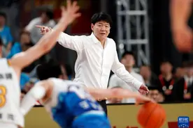 专访新疆队主帅邱彪：总决赛压力太大，阿不都沙拉木一个多月掉了11公斤图片