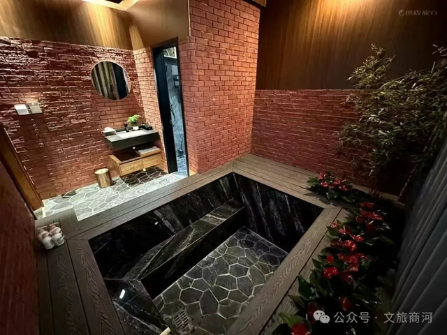周末向北，去济南这个小县城里摘桃、吃鸡、泡温泉，恣儿得很！