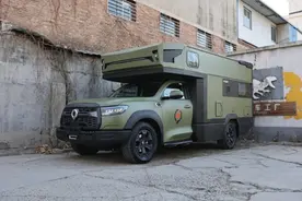 长城炮硬升顶房车，2.4T柴油/2.0T汽油，智能四驱/4人旅行图片