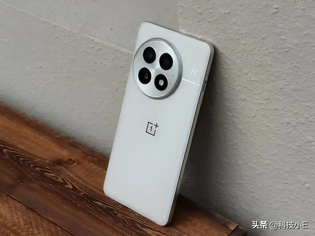 16GB+1TB顶配，拥有“超长寿命”的3款手机，一步到位用六七年！