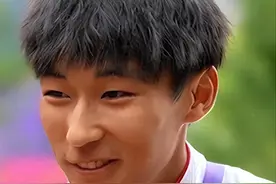 陈佳鹏一战成名，惊讶的不仅是日本人，就连他的教练都惊叹图片