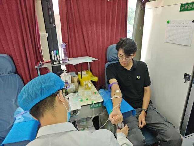 赞！胜利油田三大科研院联合开展无偿献血活动