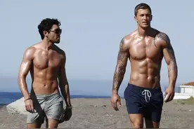 6个动作，检验你是不是猛男图片