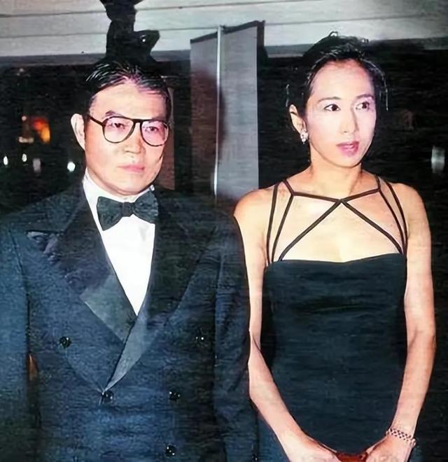 结婚13年，44岁郭晶晶再次迎来喜讯，全网恭喜，终于等到这一天