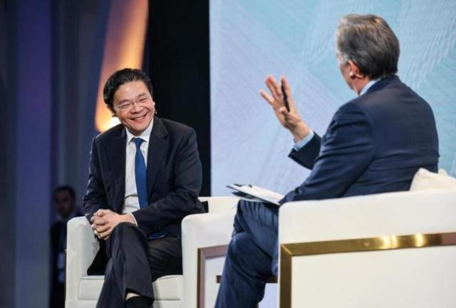 中日交恶，新加坡总理表态惊人，竟呼吁中国先放下心结，原谅日本