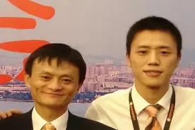 我，70后浙江人，为了克服幽闭恐惧症，在空中飞行40多小时图片