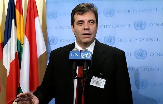 卖国求荣！为讨美国欢心将总统送进大牢，如今结局大快人心