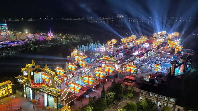 2025年江西“三百”文旅消费季燃动九江之夜