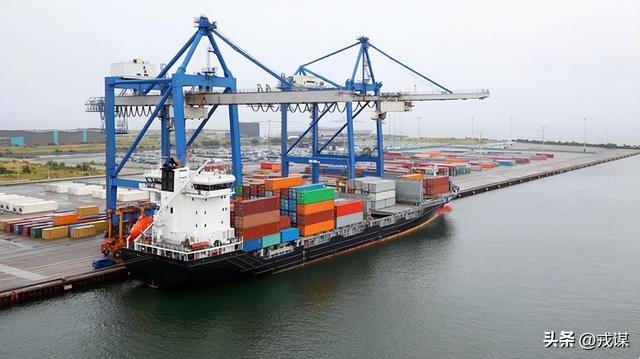 马克龙拿230亿就翻脸？关税威胁还逼中国买汽车？中方反手亮底牌