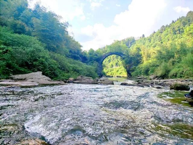 地名里的重庆 | 涪陵青羊镇:羊迹刻石壁,东坡留传说