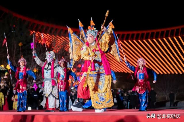 世园“天宫灯会”闪耀延庆