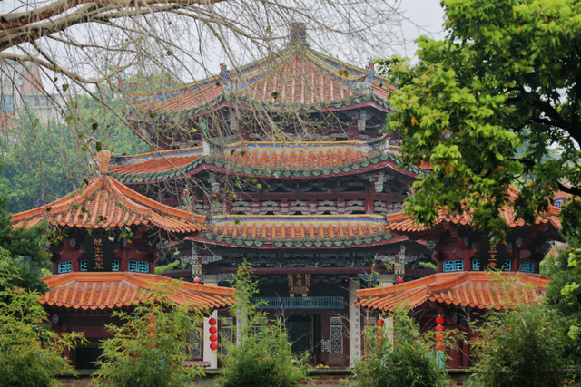 承天寺：藏在市中心的“山林”
