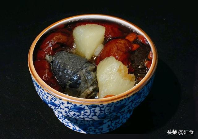 花胶阿胶麦冬乌鸡汤的做法 2026年花胶阿胶麦冬乌鸡汤的做法和功效