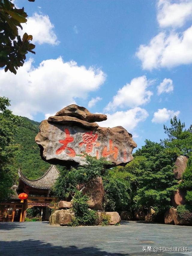 “世界名山看中国，中国名山看江西”江西十大名山综合排名出炉