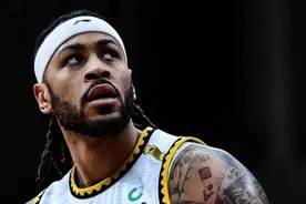 4枚戒指!莫兰德ins晒照:NBA总冠军+3个CBA总冠军 我得改改简历了图片