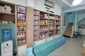70+ 大有可为！妈妈拿“养老本”与女儿合伙开店图片