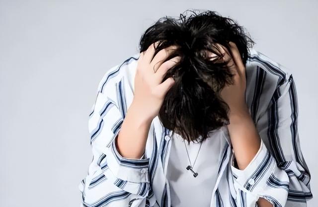 不到48小时，高市大反转，支持率飙升至92.4%，日本发生了什么？