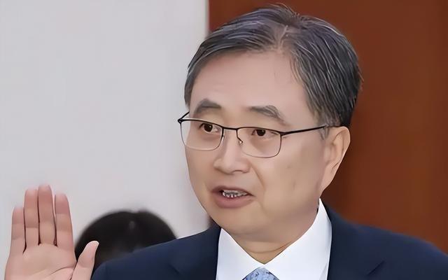 中方确认出席朝鲜80周年庆，不到24小时，王毅接到韩国外长电话