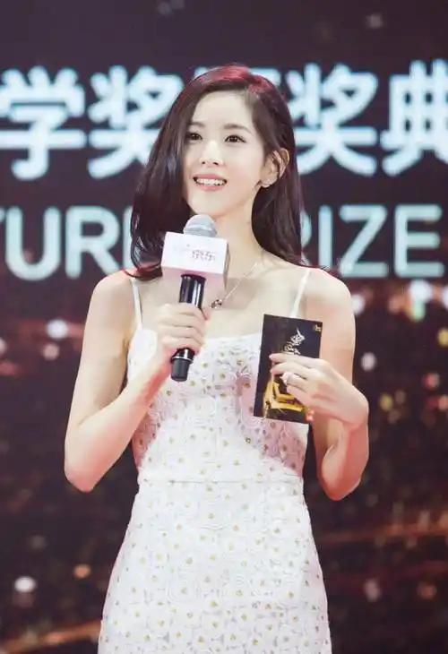 婚变风波48小时后,刘强东不再沉默,坦言“在老婆面前没了自信”