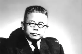 “傅大炮”傅斯年：扳倒孔祥熙，逼走宋子文，蒋介石面前跷二郎腿图片