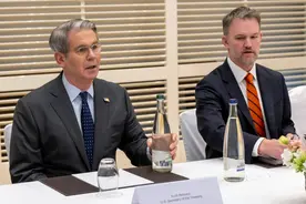 连退四步后，特朗普拿到想要的，中方履行承诺，对美关税降至10%图片