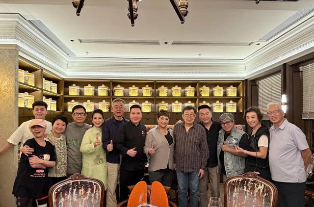 一众港星组团回内地吃陈皮宴，花费超50000元，直呼好特别好美味