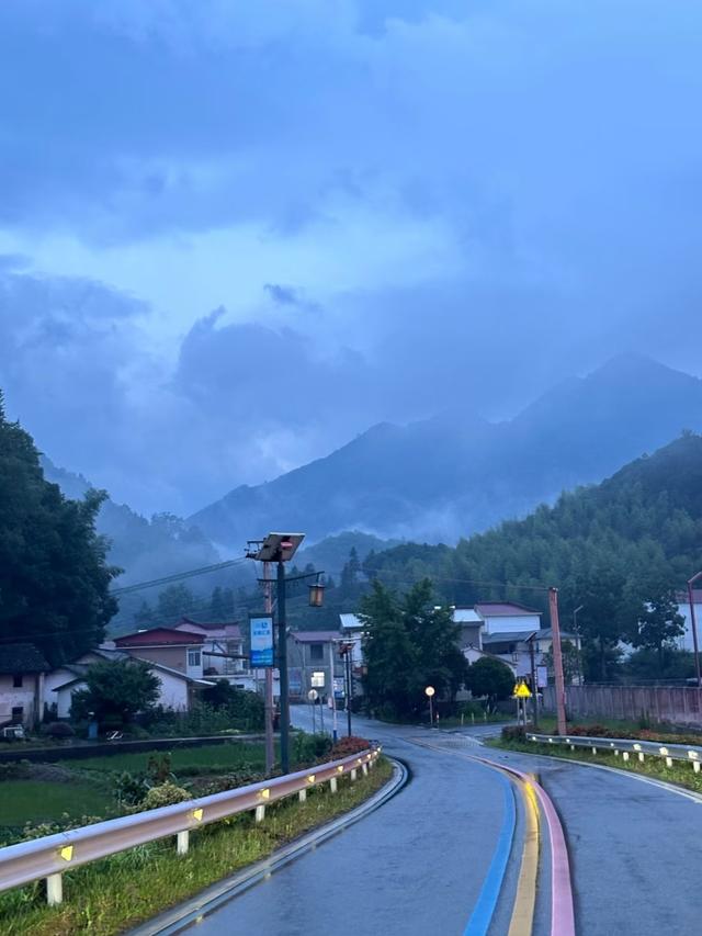 大批候鸟老人涌入池州，打着旅游的名义，不过冬不避寒，要干嘛？