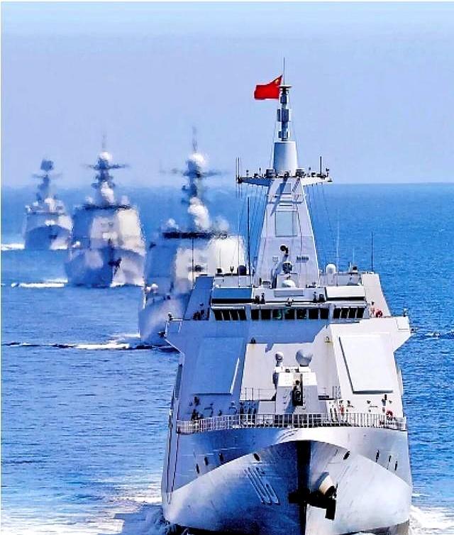 高市早苗后悔也晚了，一个噩耗传来，055万吨舰带队开进日本海？