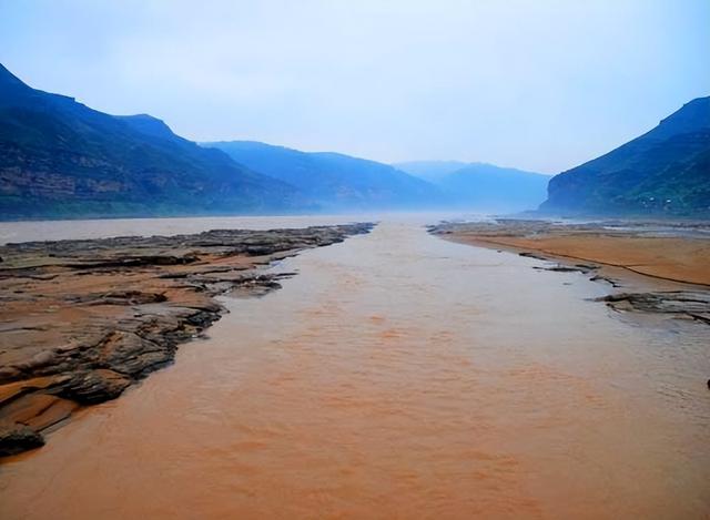 山西旅游：难忘壶口瀑布的壮观奇景（图）