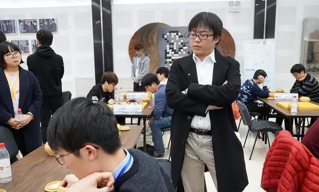 原来他就是聂卫平长子	，移民日本入日籍娶日本妻，拒绝让儿子姓聂