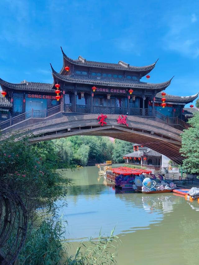 都说杭州比南京还要名气大，两地深度游后，才发现差距真的很大