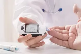 我一瞥同事午饭呆了，难怪她前年空腹血糖5.6，今年糖尿病，不亏图片