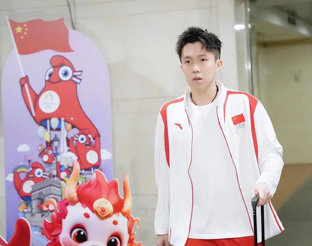 邓亚萍没想到	，一场联谊会，彻底暴露王楚钦在乒乓球界的真实地位