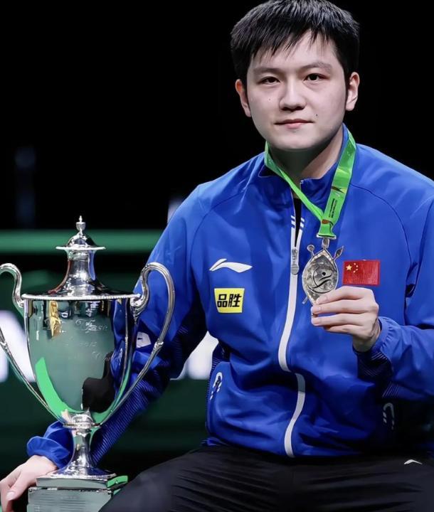 2025全球十佳运动员出炉：樊振东落榜，陈芋汐排第4，第1没争议