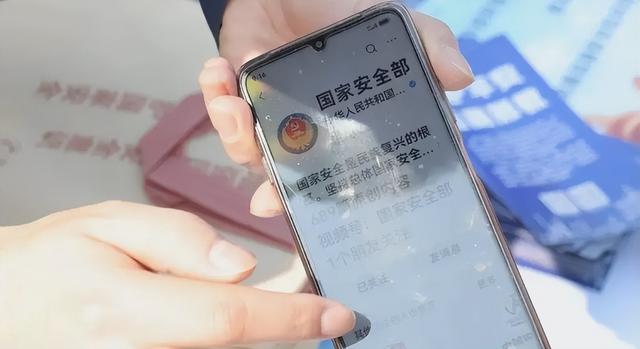 太气人！南京设计师不知九三阅兵，甲方再三质问，对方言论逆天