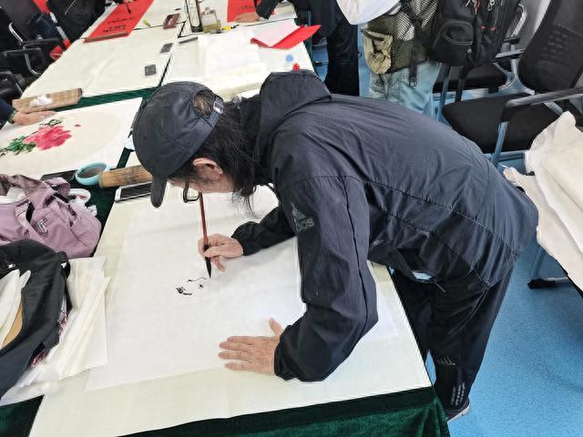 情满金秋迎重阳 文化养老暖人心