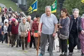 奉劝所有的老年人，最好不要再出去旅游了，现在知道还不算晚。图片