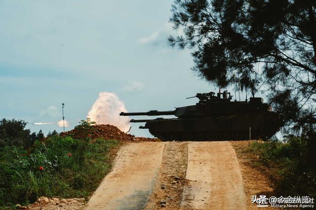 台军M1A2T成军？"缩水坦克"叫板解放军	，致命硬伤曝光注定白送！
