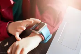电话手表社交功能多,如何让孩子合理使用？图片
