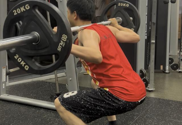 锻炼越多越早死？医生警告：这6种运动	，中老年人别再拼命做了！