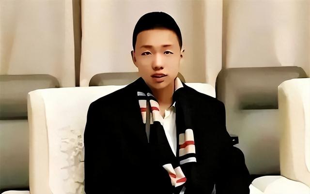 主席唯一曾孙子毛东东，今年22岁身高1米87，出生日期很有寓意！