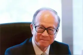 李嘉诚东莞5折出售房产，带给我们深重灾难！图片