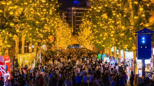 庆中秋双节假期盘点：文旅盛宴绘就团圆画卷