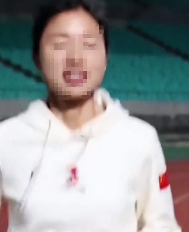 最快女护士风波再起，白岩松惹火上身，官媒出手句句戳打工人心坎