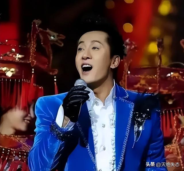 他8次上春晚，作死被捕入狱，今54岁无人问津，老搭档也断了联系